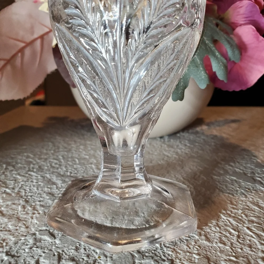 Vintage Clear Crystal Floral Tulip Vase